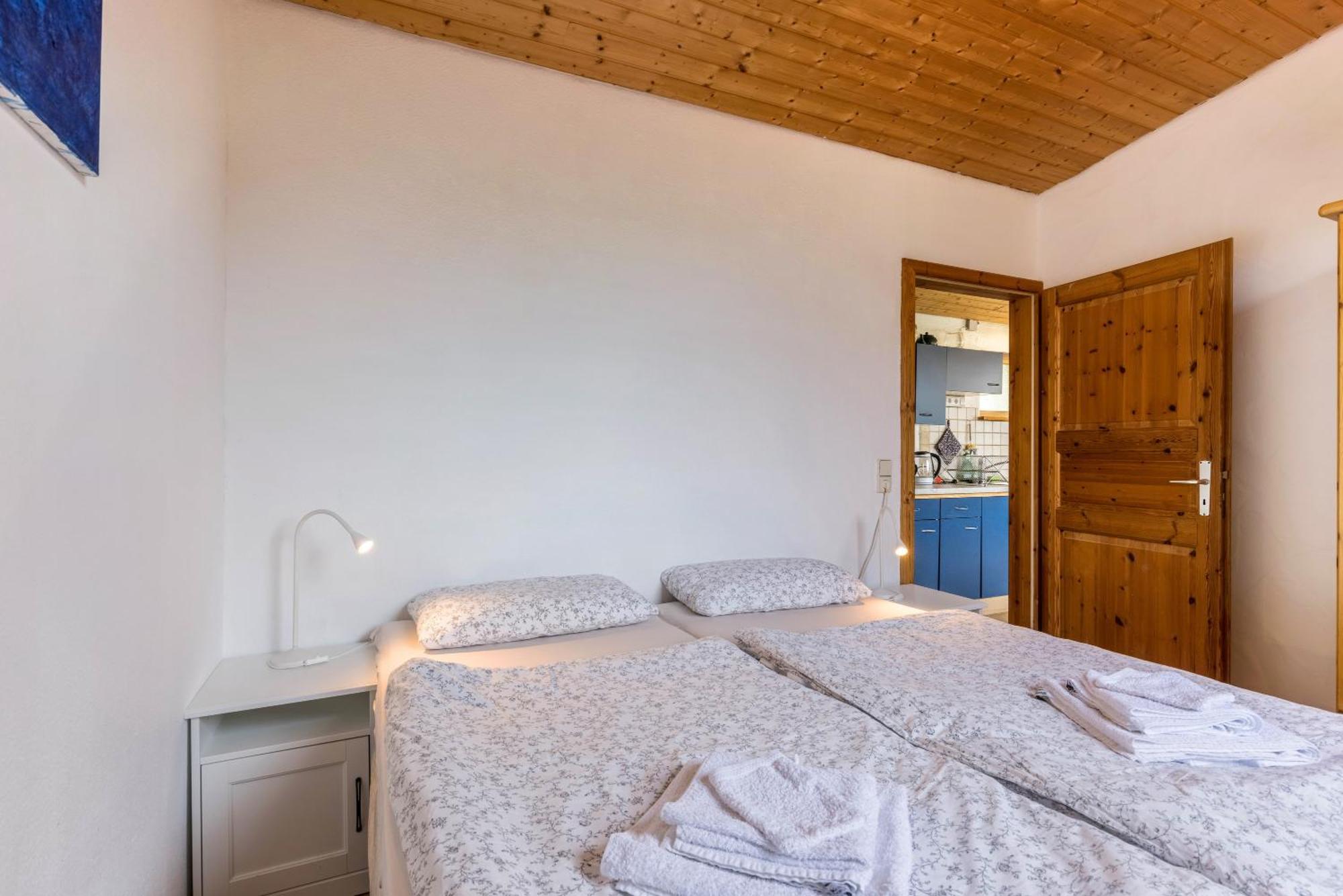 Ferienwohnung Am Samuelstein Bad Urach Buitenkant foto