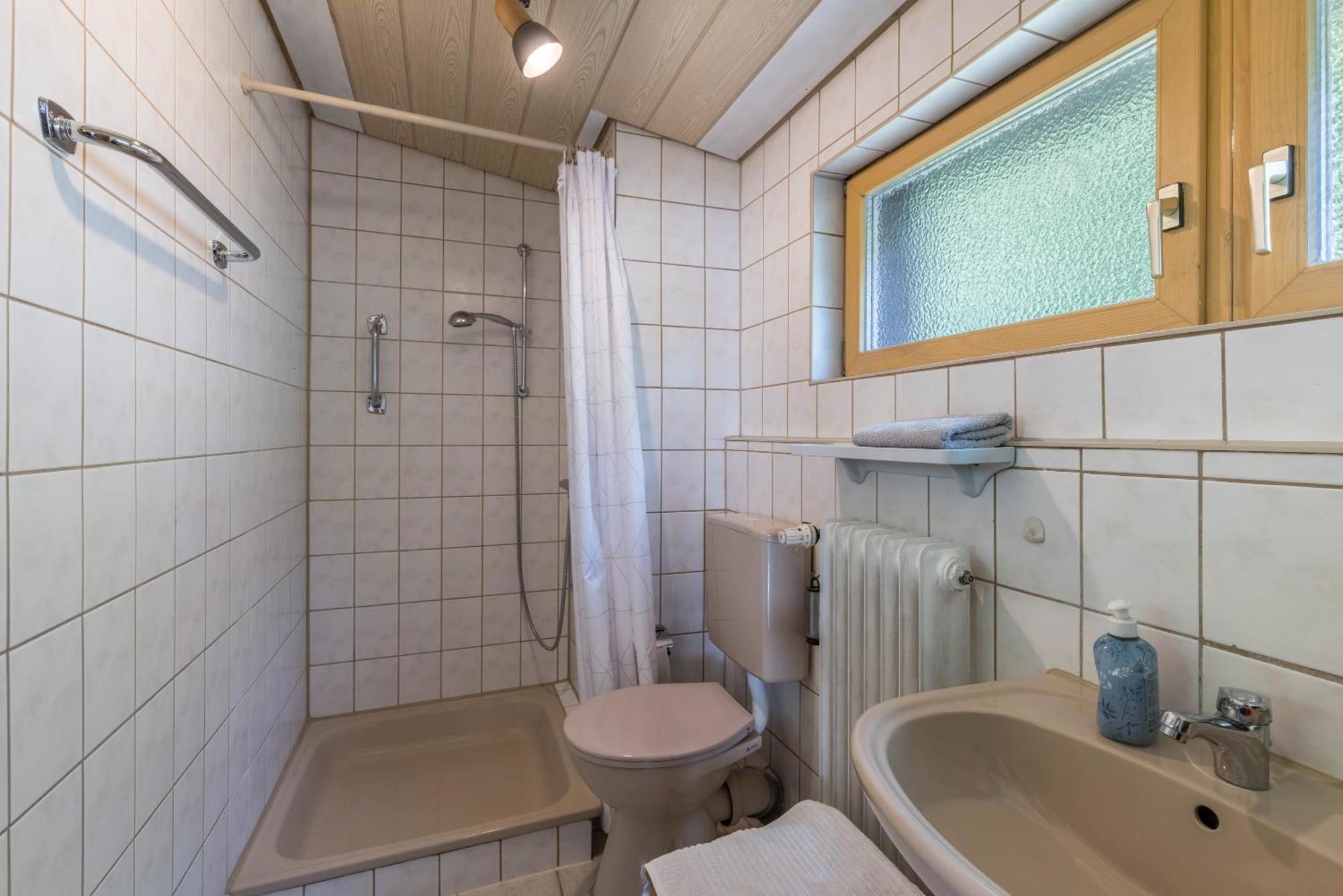 Ferienwohnung Am Samuelstein Bad Urach Buitenkant foto