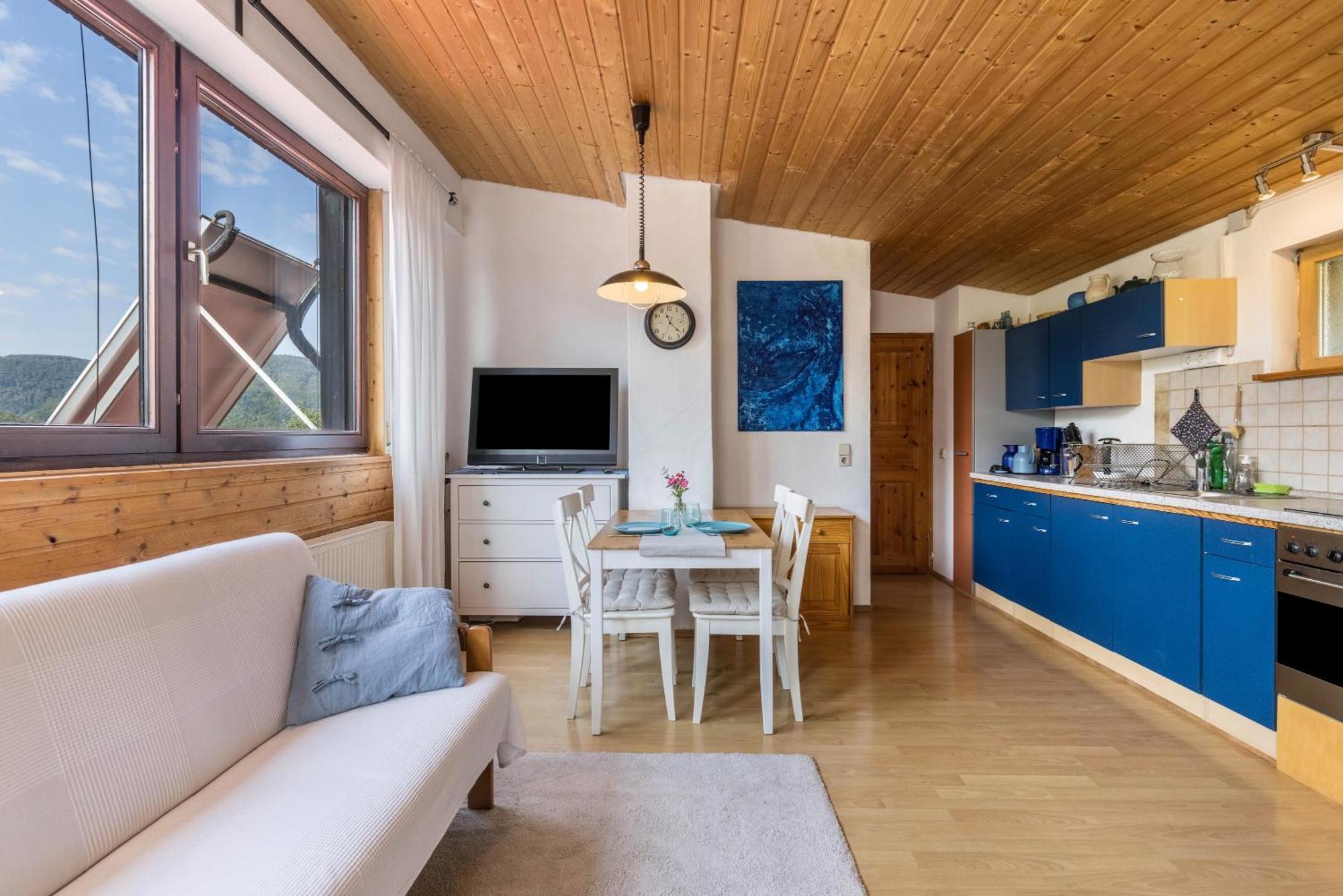 Ferienwohnung Am Samuelstein Bad Urach Buitenkant foto