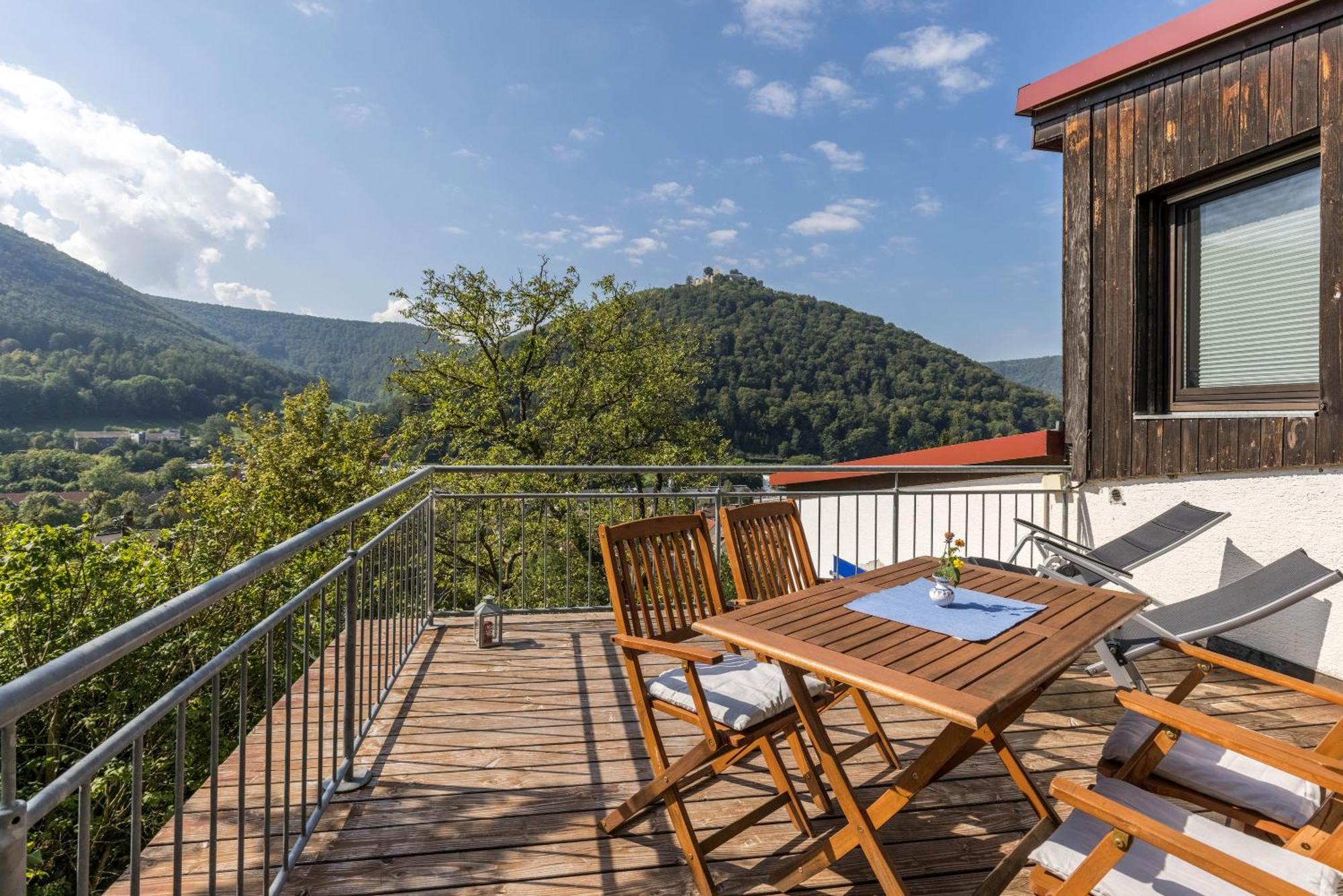Ferienwohnung Am Samuelstein Bad Urach Buitenkant foto